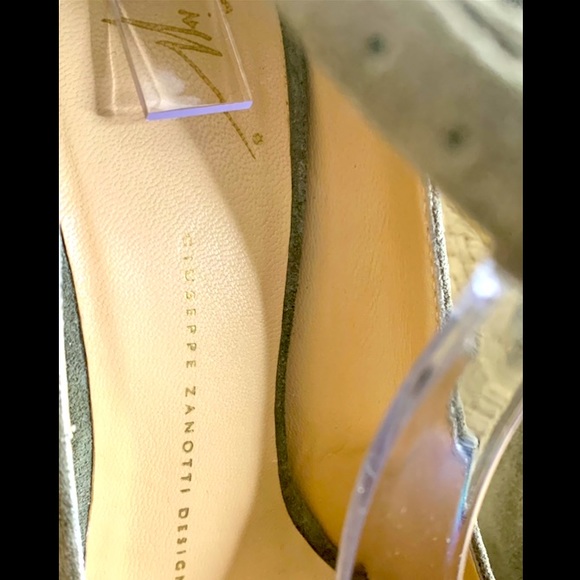💫HP‼️💫 GIUSEPPE ZANOTTI Wedges in Grayish-Sage Color, Size 38.5 (US 8.5) - Picture 3 of 11